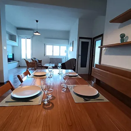 The Balcony On The 1 * Menaggio