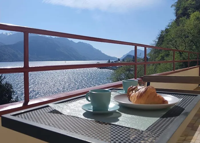 The Balcony On The 公寓