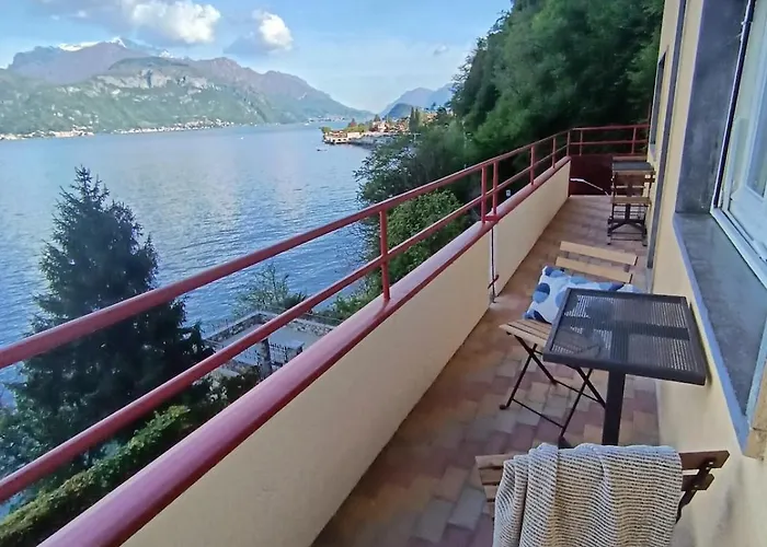 公寓 The Balcony On The *